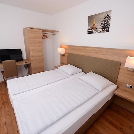 Hotel Linde Stuttgart Bagian luar foto